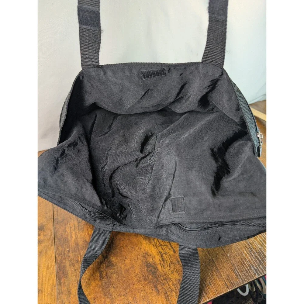 Vtg Walt Disney World Tote Bag Black Nylon Embroidered Character Spell Out Retro